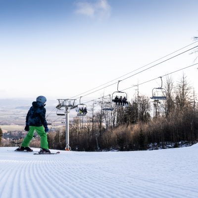 Skiing in Monínec