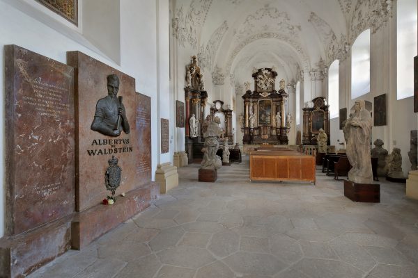 Church and chapel with the tomb of Albrecht of Wallenstein